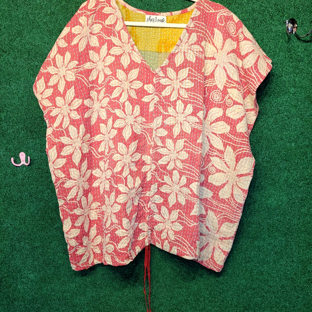 546 Shes 1 OAK Women's Floral Pink Top